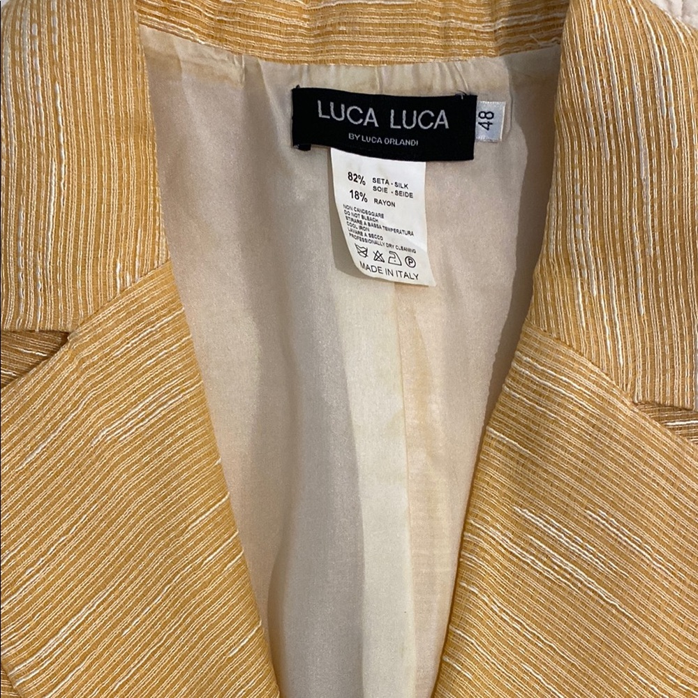 Structured Yellow Blazer with Ribbed Texture - Picture 4 of 5